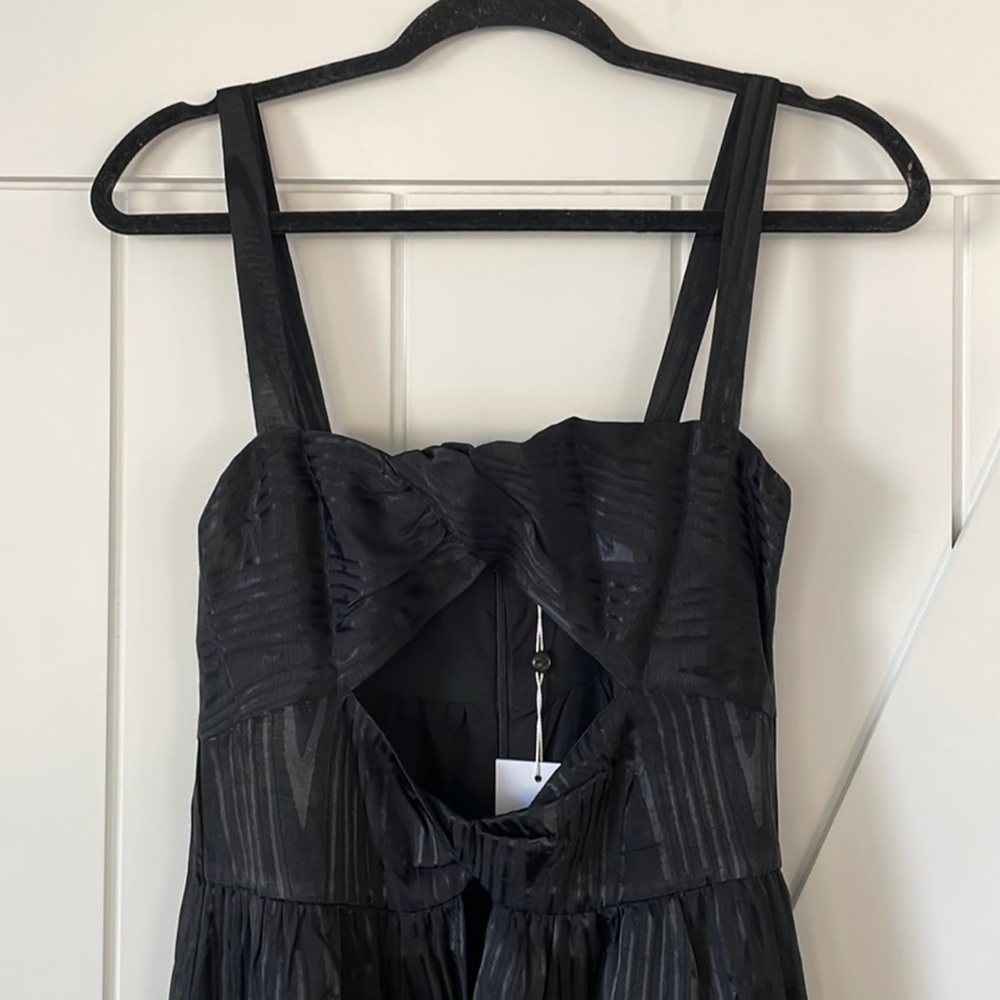 Lovers + Friends Kent Tiered Maxi Black Open Cut-Out Front Dress Small 4-6 NWT - Picture 8 of 11